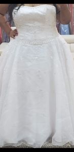 Oleg Cassini wedding gown